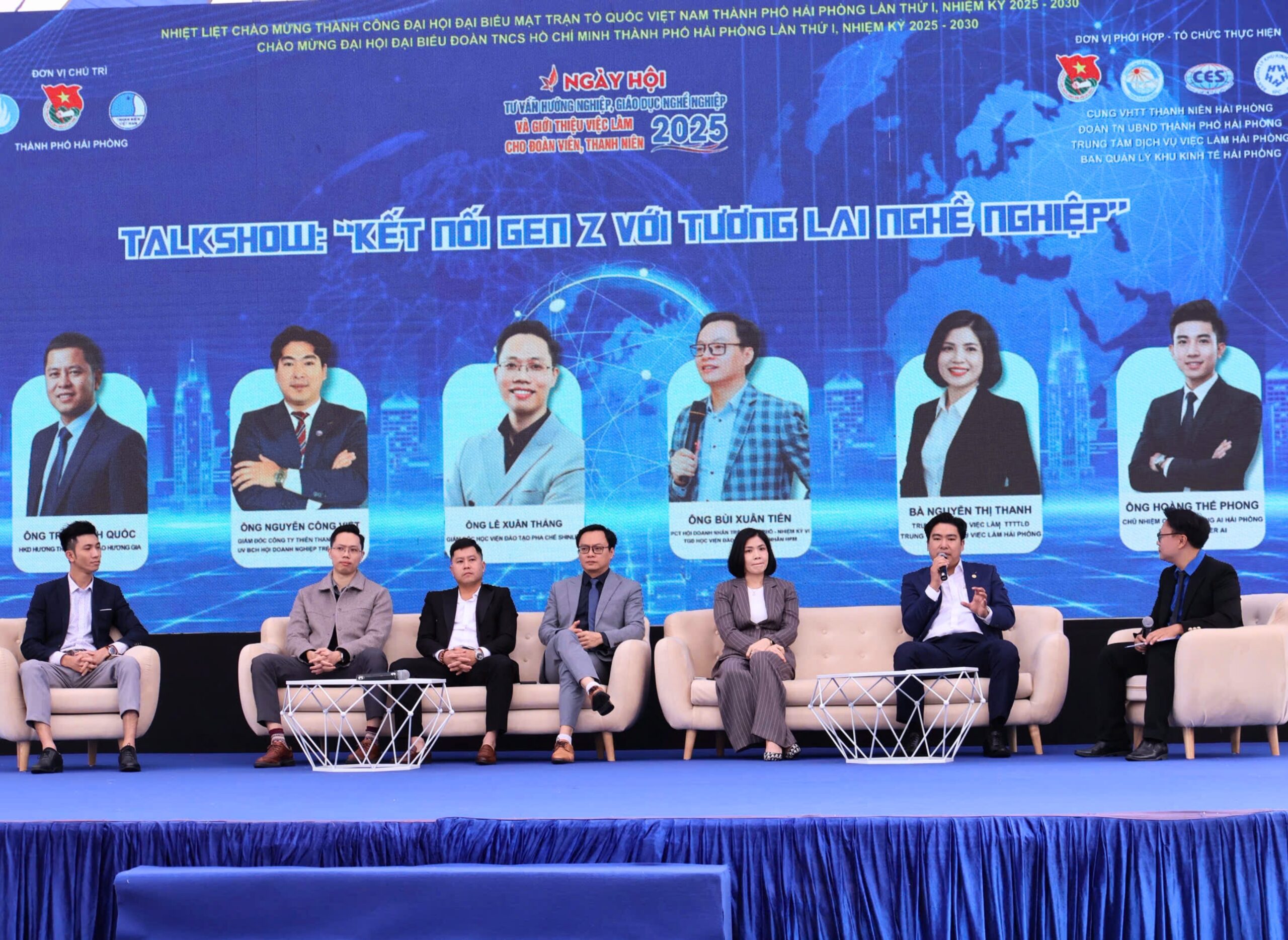 Thien thanh ngay hoi tuyen dung